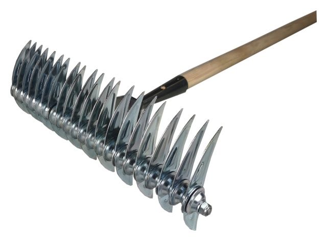 Aerator oprawny do traw Tuchmet 