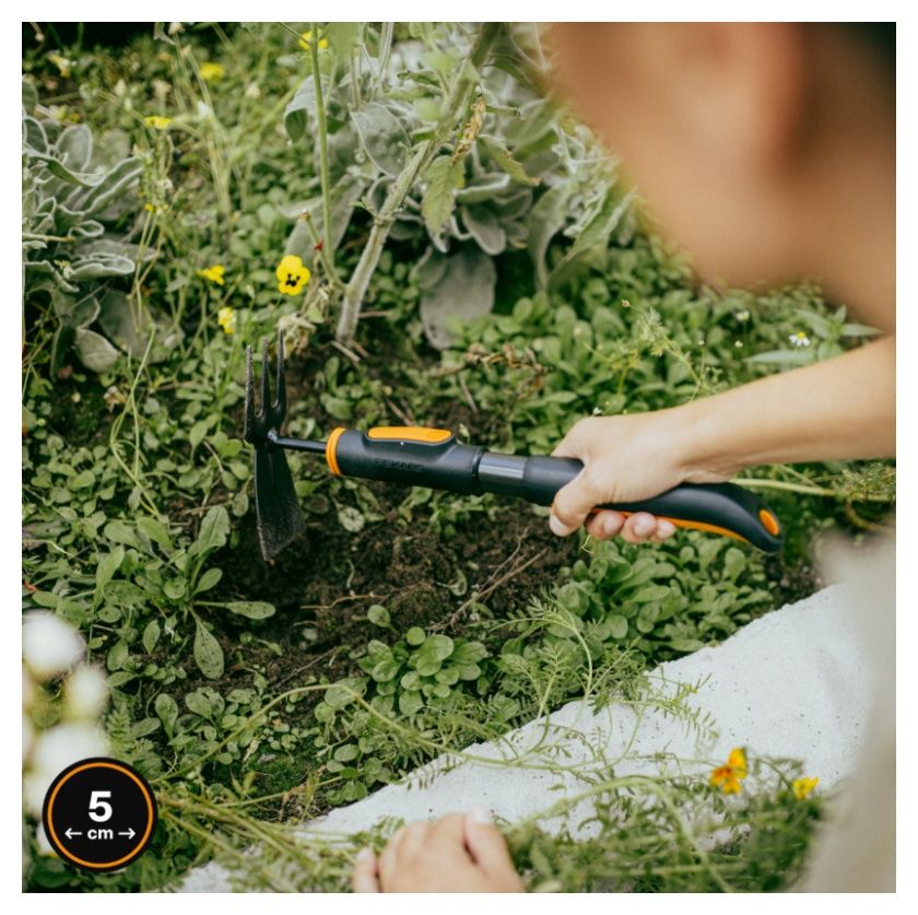 Motyczka z widełkami OneClick 1080695 Fiskars99
