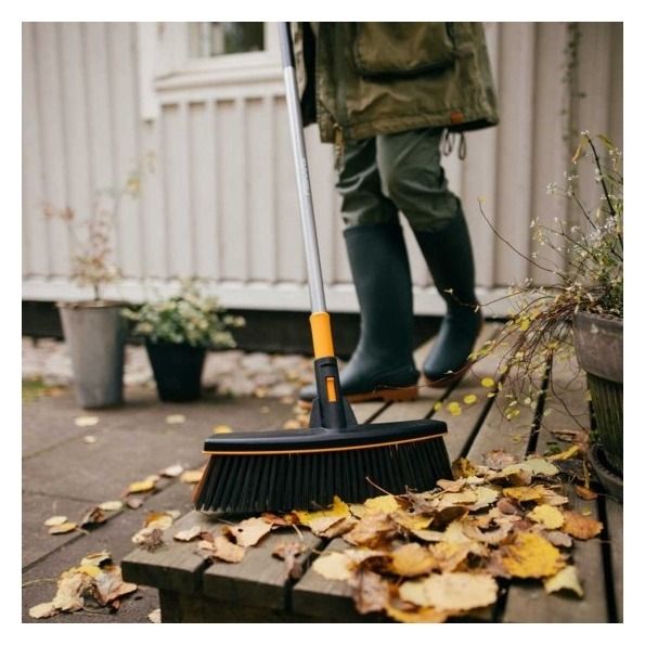 Szczotka uniwersalna Ergonomic 1077115 Fiskars3