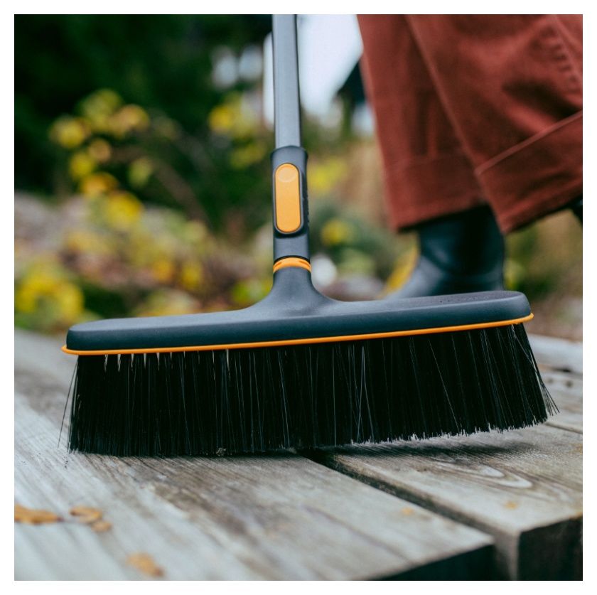 Szczotka uniwersalna szeroka OneClick 1080700 Fiskars88