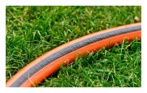 wąż ogrodowy orange